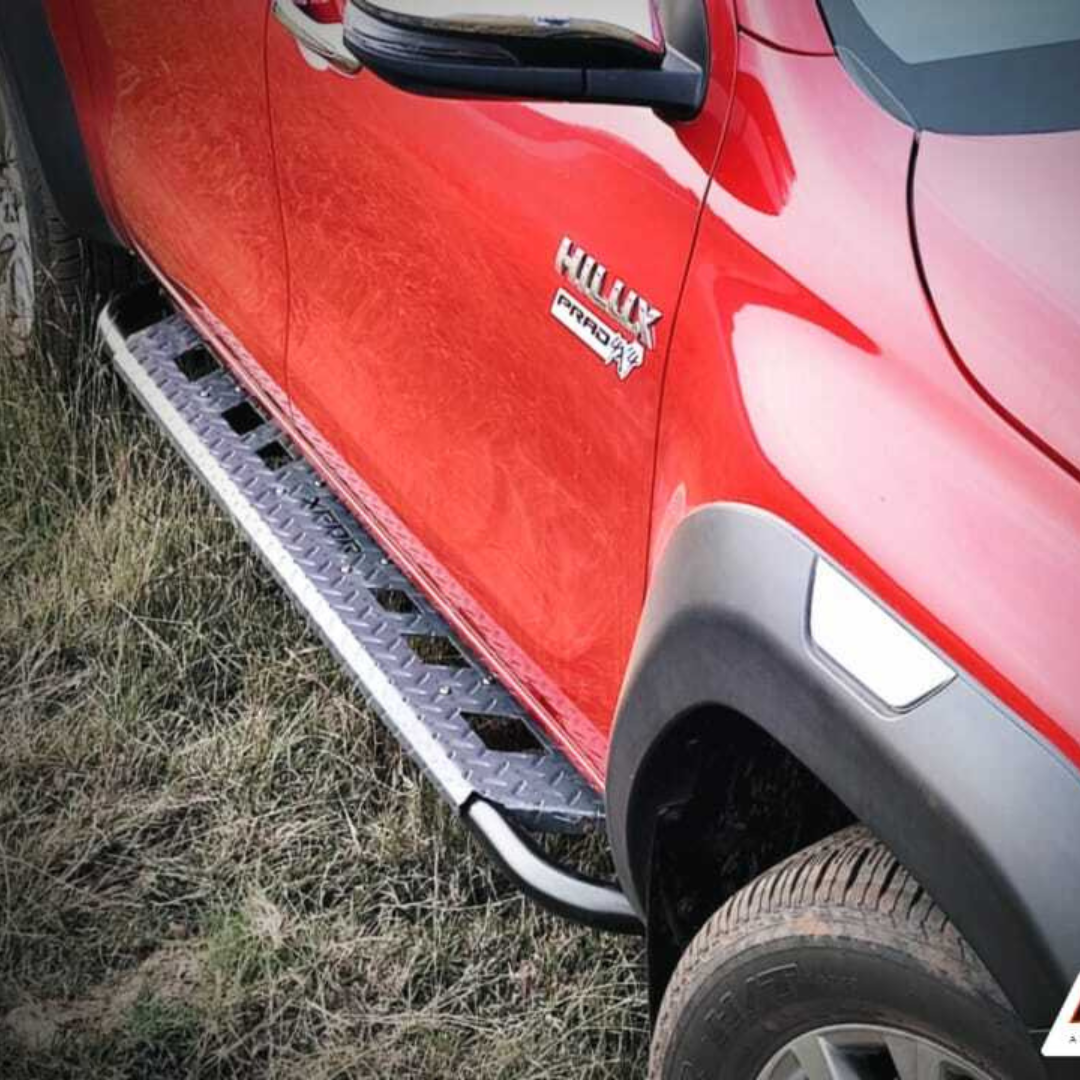 Functional Rocksliders - Toyota Hilux