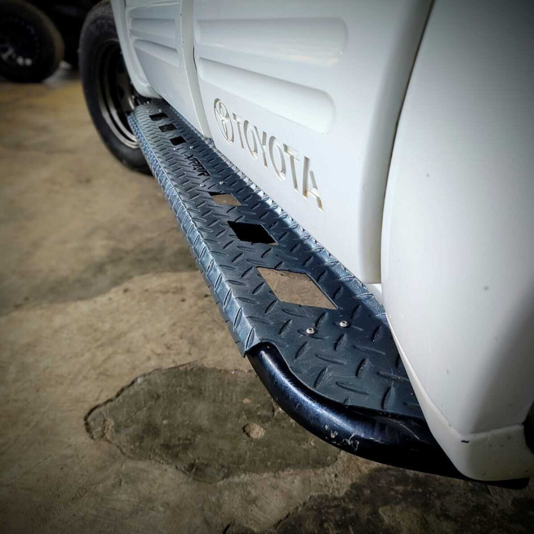 Functional Rocksliders - Toyota Hilux