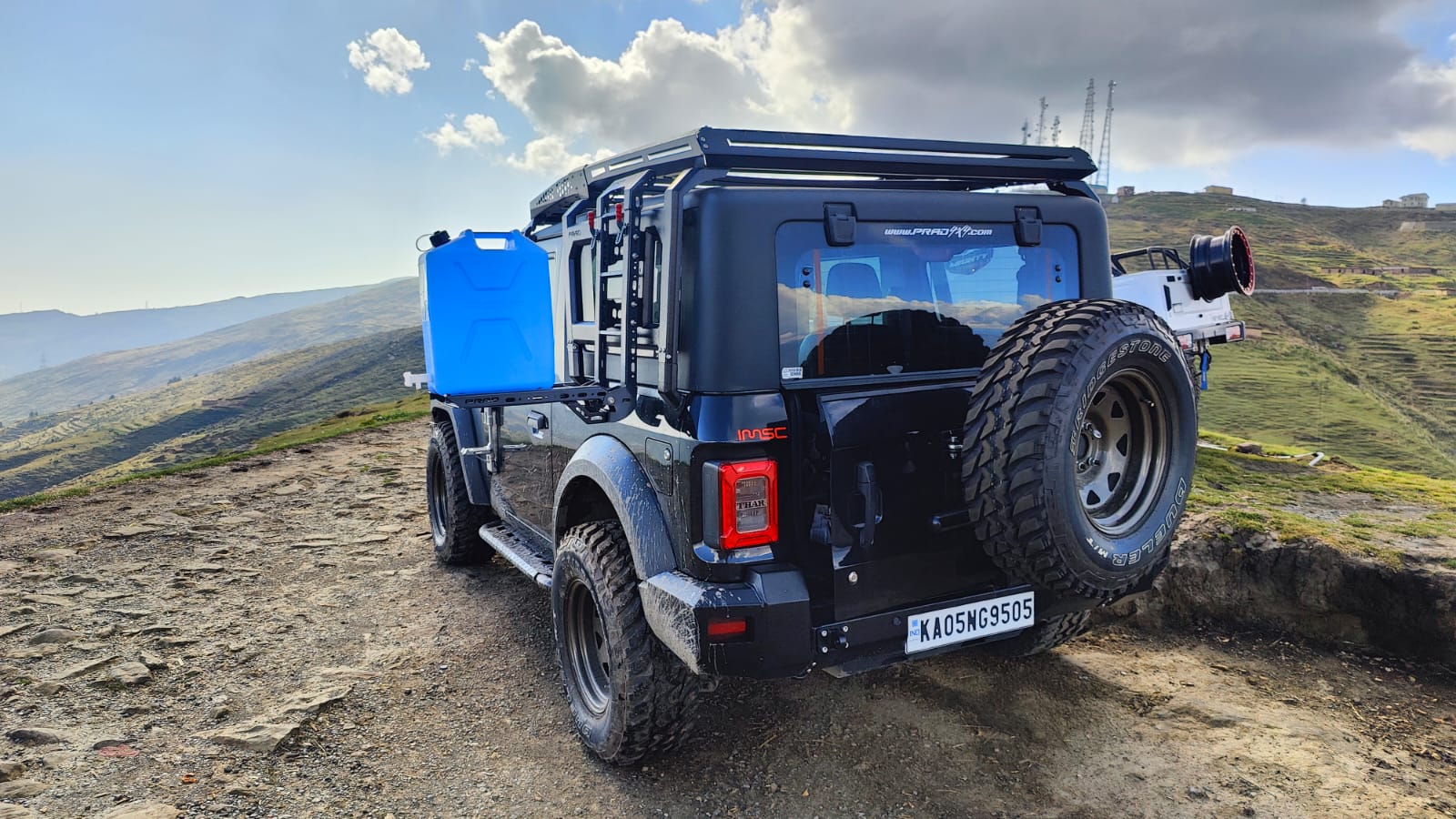 Full Roofrack with Ladder and Jerry Can Mount – New Mahindra Thar (2020)