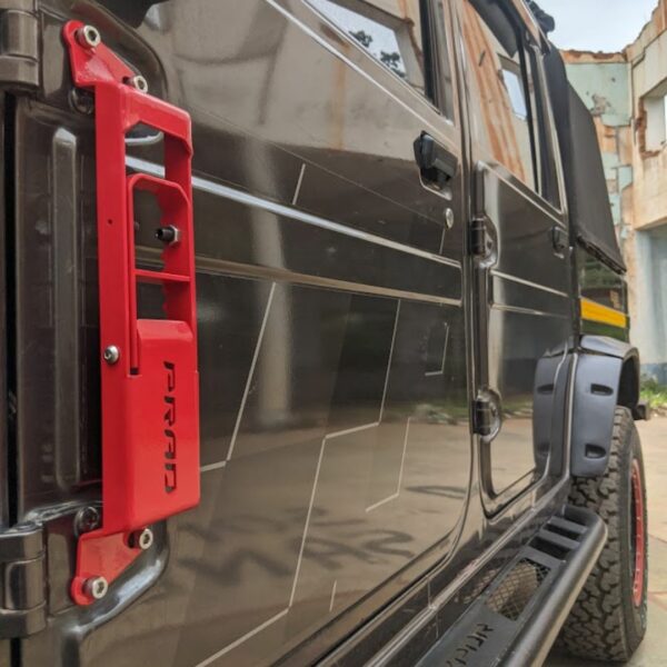 Door Hinge Step - Mahindra Bolero